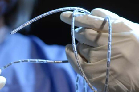 Rejillas de fibra óptica para aplicaciones médicas y biotecnológicas